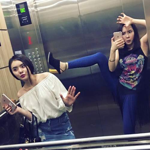 Trong thang máy mà Hà Hồ, Mai Phương Thuý ăn mặc khiến fan "rớt tim" 10