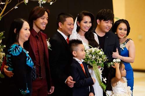 4 cuộc hôn nhân chóng vánh đến không ngờ của showbiz Việt 5