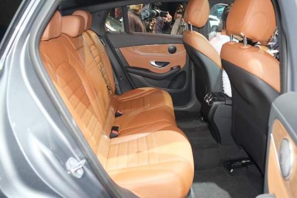 Mercedes GLC 300 Coupe giá 2,89 tỷ đồng tại Việt Nam 6