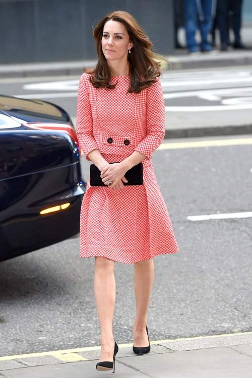 6 lần công nương Kate “mượn” quần áo của mẹ chồng Diana 2