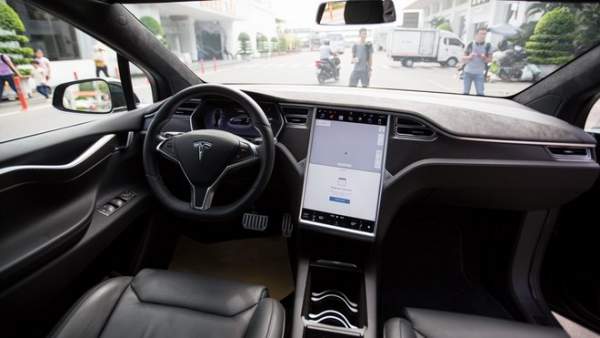 Tesla Model X P100D giá 8 tỷ đồng tại TP.HCM 6