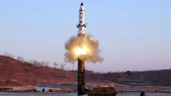 Vũ khí mới Mỹ sẽ dùng nếu Triều Tiên nã tên lửa hạt nhân 2
