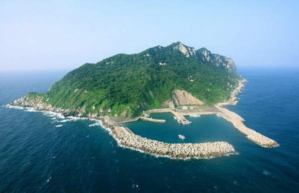 “Đảo đàn ông” ở Nhật cấm du khách từ năm 2018 2