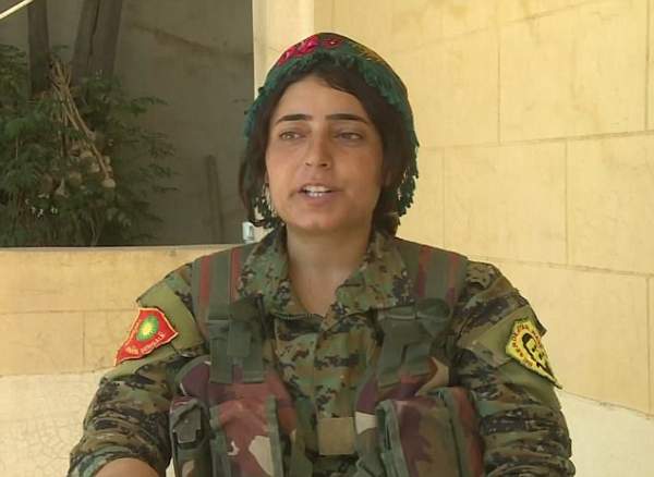 Nữ nô lệ tình dục cầm súng thề trả thù khủng bố IS 2