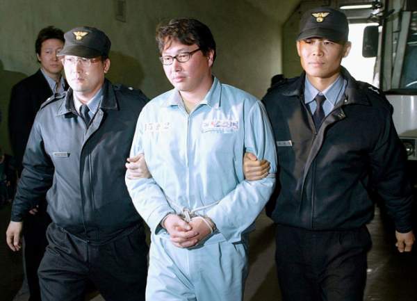 Trong tù, “ông lớn” Hàn Quốc vẫn “hô mưa gọi gió”