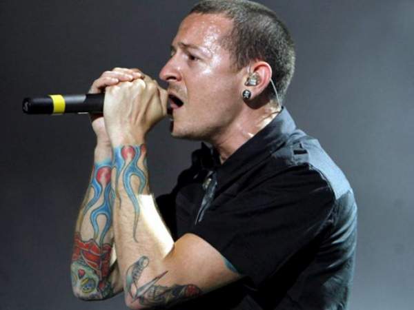 Quá khứ rùng mình của thủ lĩnh quá cố Linkin Park vừa treo cổ tự vẫn 8
