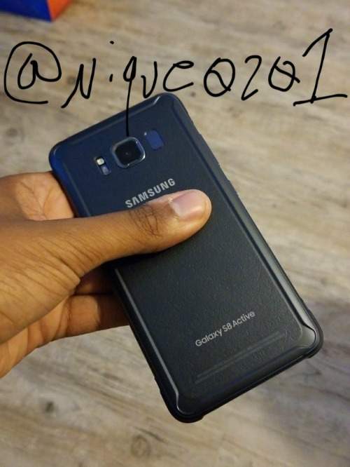 Samsung Galaxy S8 Active hiện nguyên hình 2