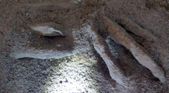 Bên trong hầm mộ chứa xác ướp “người ngoài hành tinh” ở Peru 2