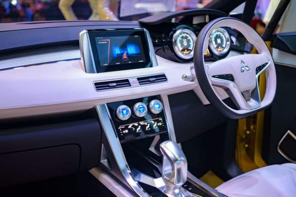 Mitsubishi XM Concept: Sự lãng mạn hiếm có tại VMS 2017 7