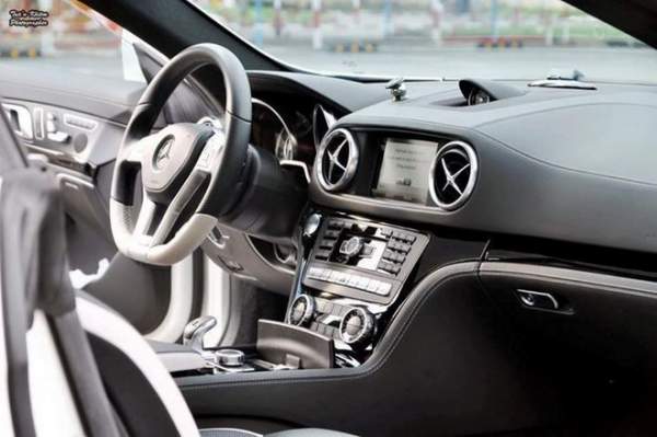 Mercedes SL400 2LOOK Edition 2015 rao bán hơn 4 tỷ đồng 3