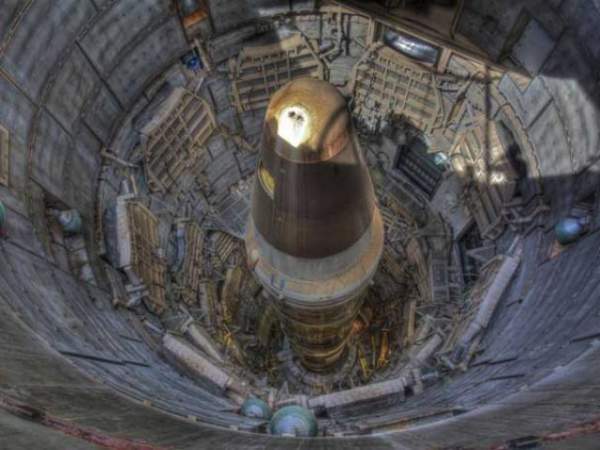 Mỹ mắc bẫy Triều Tiên nếu đánh chặn tên lửa Hwasong-12? 4