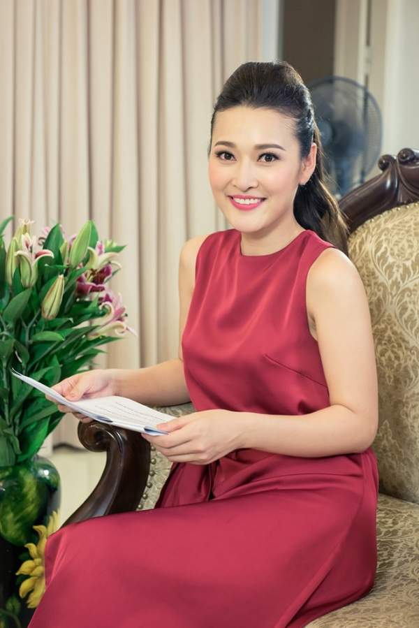 MC Lê Thùy Linh thế chỗ Đan Lê, làm vợ của "Phan Hải" Việt Anh 4