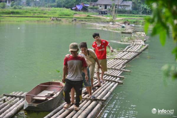 Lạng Sơn: Cô lập giữa ốc đảo, người dân thót tim qua cầu phao bằng tre nứa 2