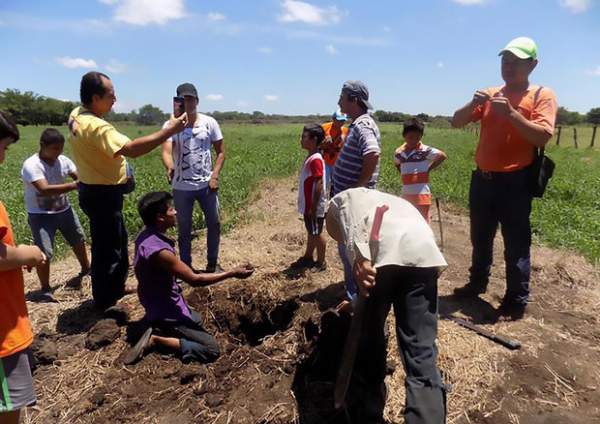 Mexico: Dân làng tá hỏa vì “cổng đến địa ngục” xuất hiện 3