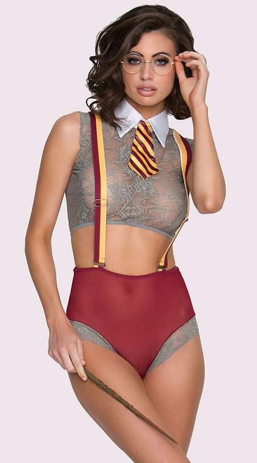 Fan của Harry Potter giờ mặc nội y trong suốt mới đúng điệu!