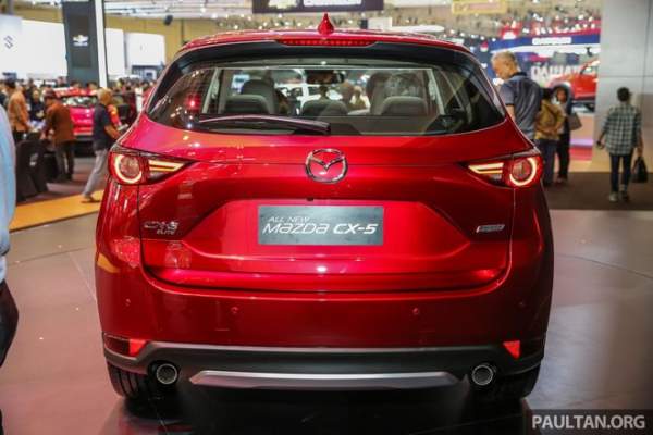 Ở Đông Nam Á, Mazda CX-5 2017 có giá gần 900 triệu đồng 2