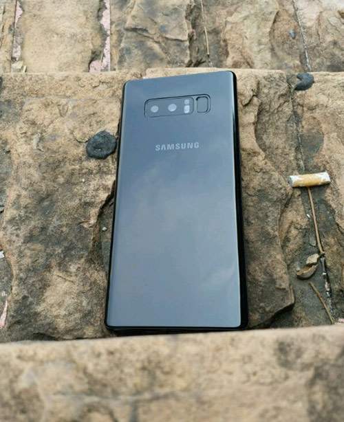 HOT: Galaxy Note 8 lộ ảnh thực tế rõ nét nhất 3