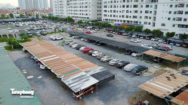 Sau 24 tiếng thông tin đóng cửa, bãi xe Linh Đàm lại chật ních xe hơi 7