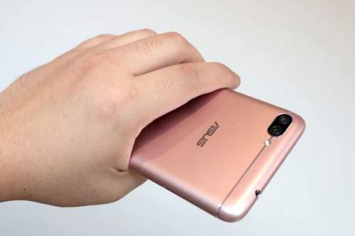 Zenfone 4 Max Pro pin “khủng” giá 4,9 triệu đồng sắp về Việt Nam 2