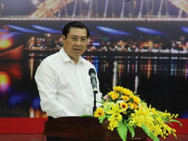 Di lý nghi phạm đe dọa Chủ tịch UBND TP Đà Nẵng ra Hà Nội 3