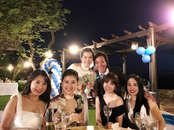 Mỹ Tâm quậy tưng bừng trong tiệc cưới đạo diễn Nguyễn Tranh và vợ kém 25 tuổi 7