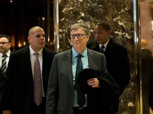 Cuộc sống thường nhật của Bill Gates: Thích rửa bát và chơi bài 6