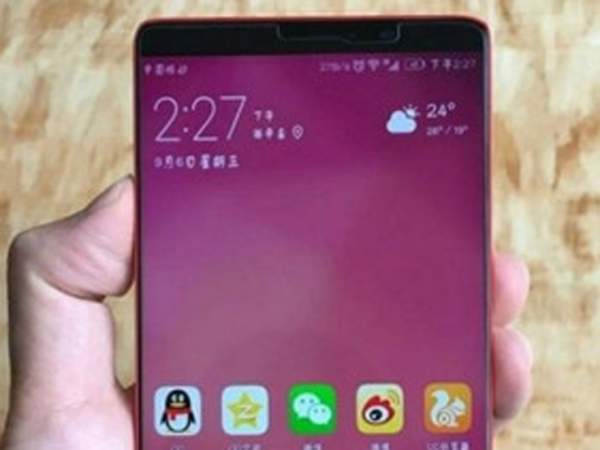 Rò rỉ ảnh rõ nét chiếc smartphone 4 camera đầu tiên của Huawei 7