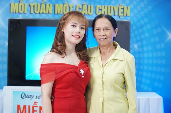 Cô gái Tiền Giang được mẹ ủng hộ hết mình khi phẫu thuật hàm hô 5