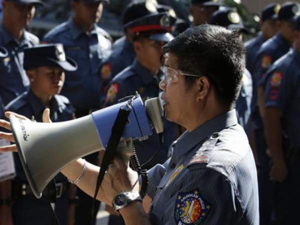 TT Philippines tuyên bố con trai sẽ bị giết nếu dính ma túy 4