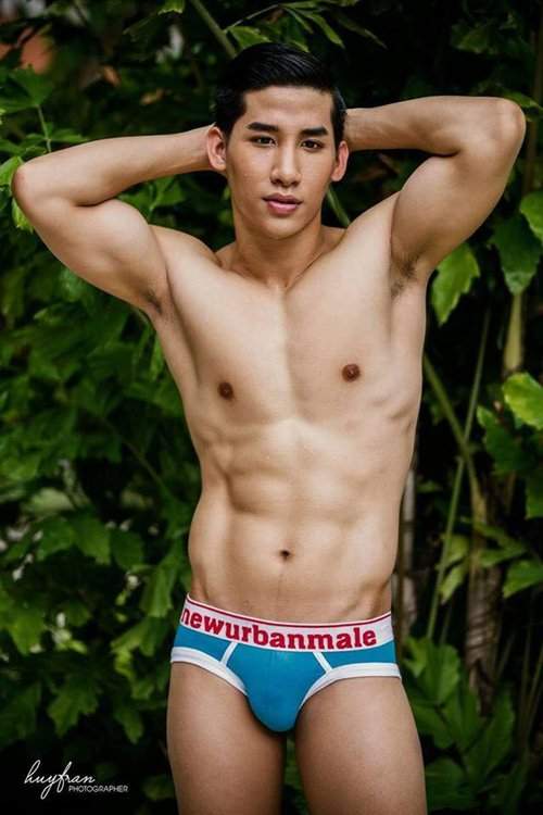 Top trai Thái "ngực nở mông đầy" khiến chị em khao khát 12