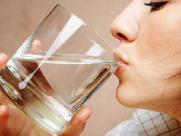 Sự thật uống nước lạnh sau ăn có hại tim? 3