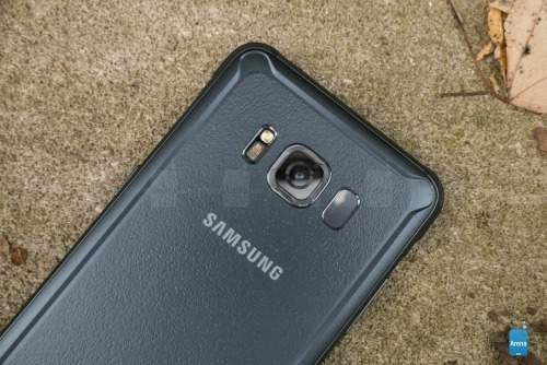 Đánh giá Samsung Galaxy S8 Active: Bền hơn, pin "khủng" hơn 11