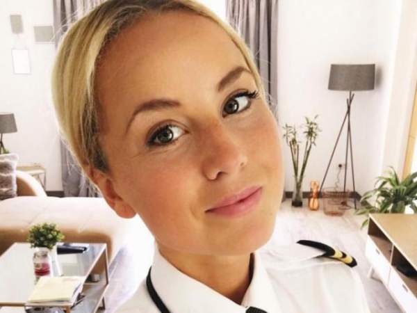 Nữ phi công Hà Lan đăng ảnh bikini, không ngờ hút 80.000 fan 8