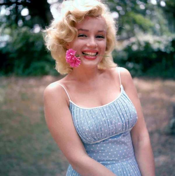 Đấu giá ảnh khỏa thân chưa từng công bố của "biểu tượng sex" Marilyn Monroe 9