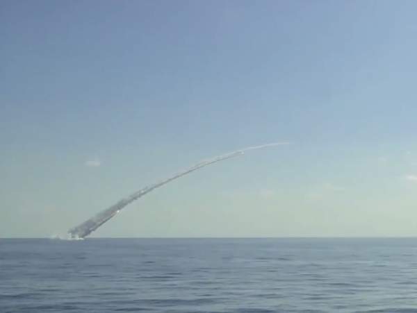 Tàu ngầm Nga tới tấp nã tên lửa hành trình vào khủng bố IS