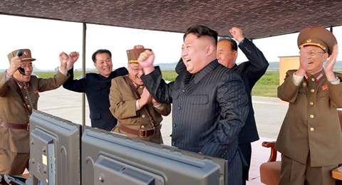 Nghị sĩ Nga: Triều Tiên sẵn sàng thử tên lửa có thể phóng tới Mỹ