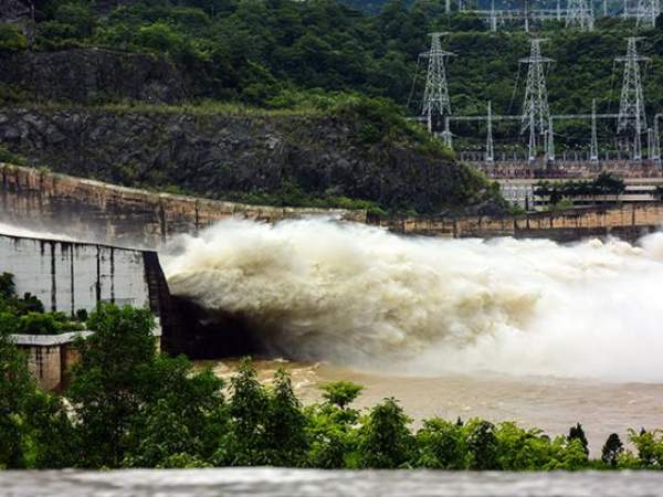 Lần đầu tiên trong lịch sử: Thủy điện lớn nhất Đông Nam Á dừng phát điện 2