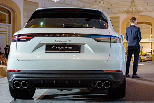Cận cảnh Porsche Cayenne S 2018 giá 5,47 tỷ đồng 2