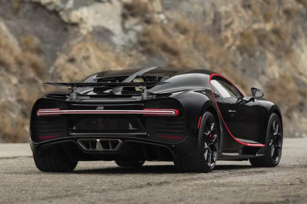 4 triệu USD để sở hữu Bugatti Chiron phiên bản "Batmobile" 4