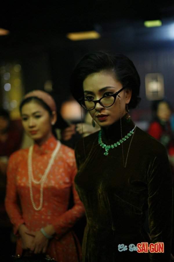 Cô Ba Sài Gòn: Áo dài xưa "thôi miên" người xem ngay từ những giây đầu 2