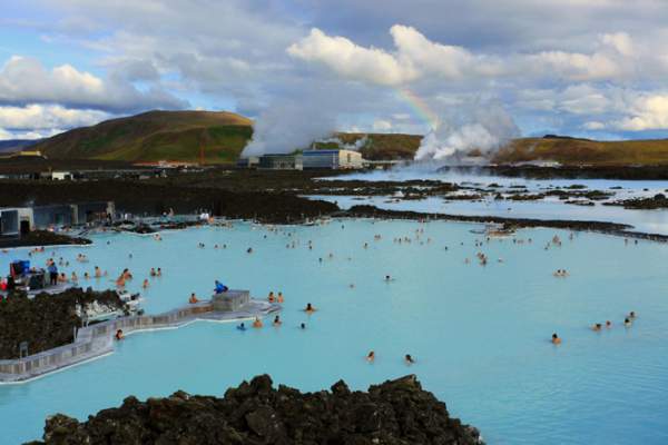 Khám phá bờ biển xanh nhân tạo khiến bạn nhất định phải đến Iceland trước khi về già 2