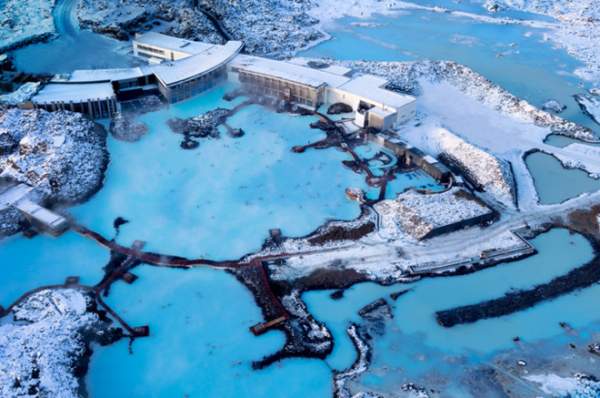 Khám phá bờ biển xanh nhân tạo khiến bạn nhất định phải đến Iceland trước khi về già 4