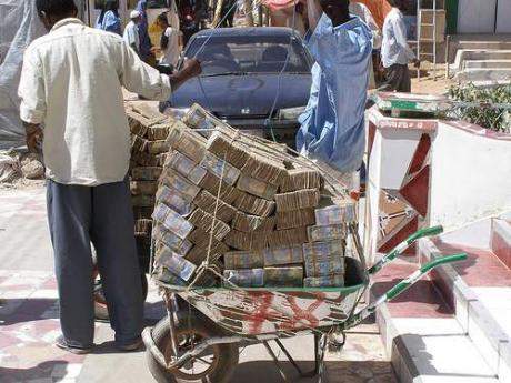 Đồng tiền trăm nghìn tỉ đô la Zimbabwe giờ ra sao? 4