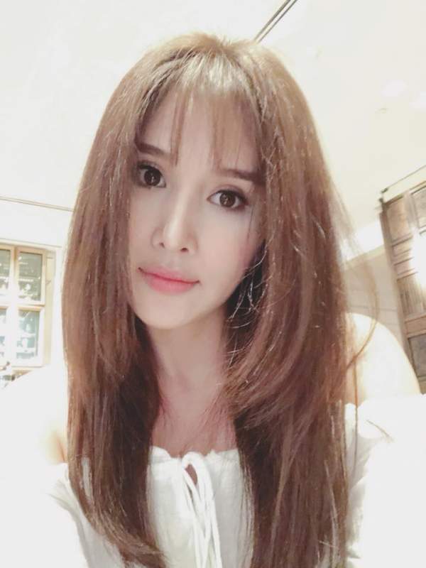 Sau "nâng cấp" vòng 1, vợ cũ Phan Thanh Bình lại sửa mặt 8