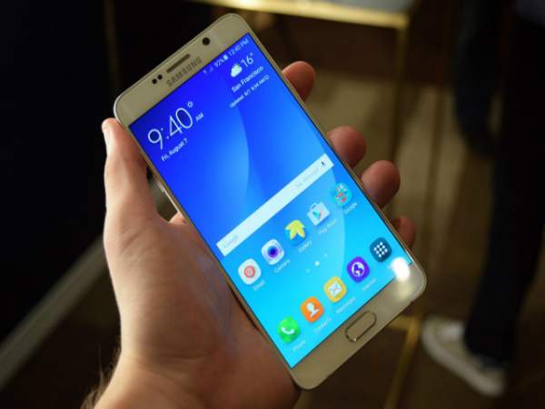 Điện thoại nắp gập Samsung W2018 sắp ra mắt 2