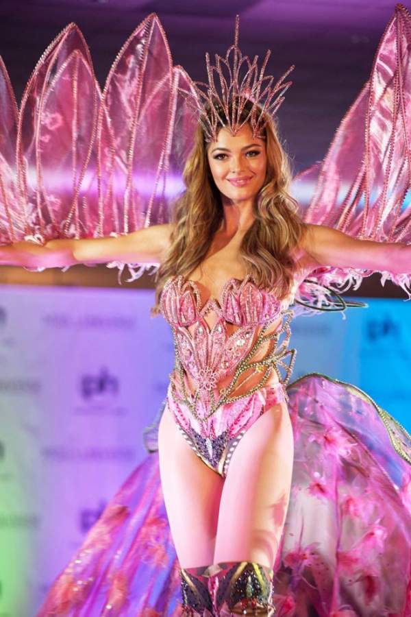 Vẻ nóng bỏng của mỹ nữ Nam Phi đăng quang Hoa hậu Hoàn vũ 9