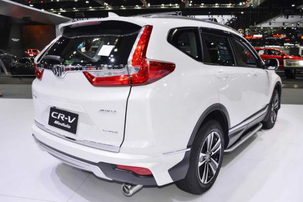 Làm đẹp cho Honda CR-V 7 chỗ với 35 triệu đồng 2
