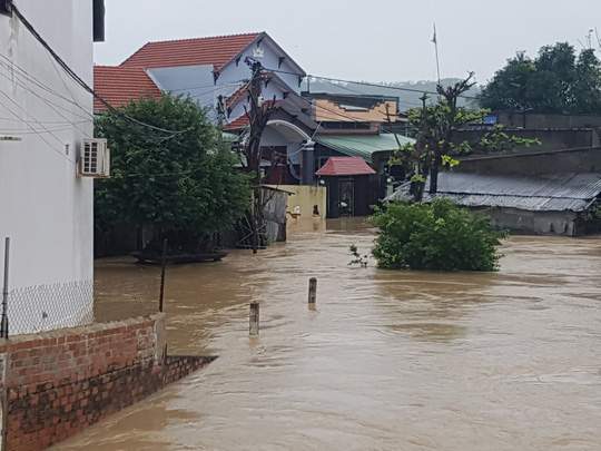 Lũ lớn, hàng ngàn ngôi nhà ở Bình Định lại bị ngập nặng 2
