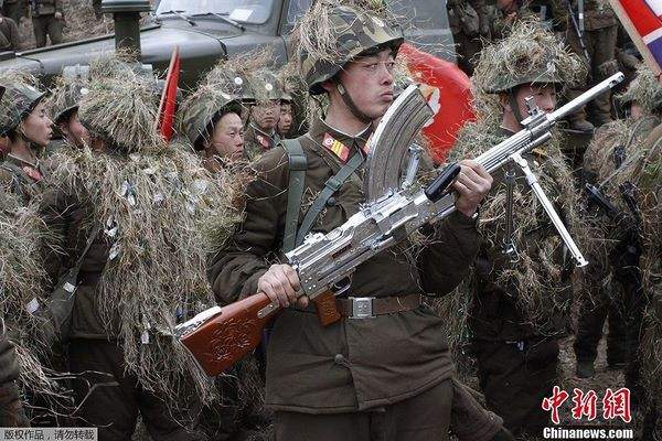 Sự đáng sợ của súng máy Type 73 cực lạ từ Triều Tiên