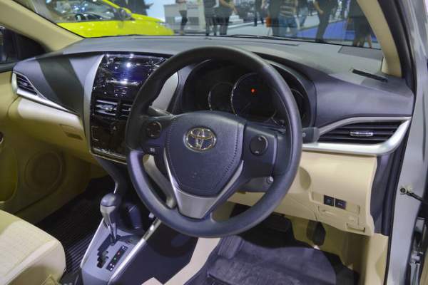 Xe sedan Toyota Yaris Ativ có giá chỉ 329 triệu đồng 2